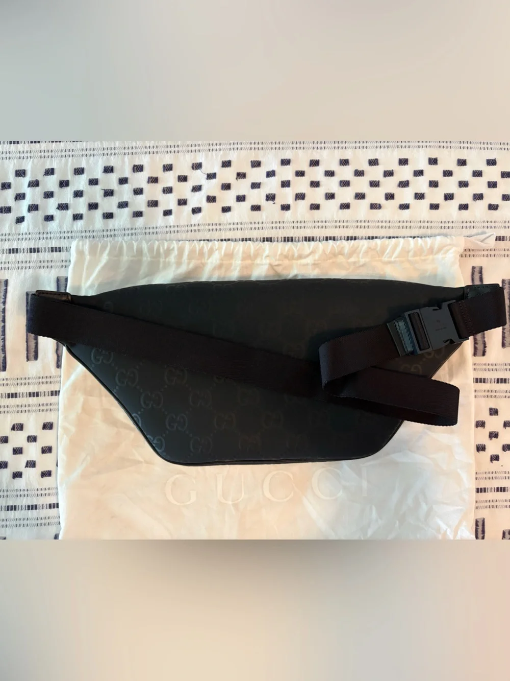 NEW Gucci GG Unisex Embossed Black Shadow Belt Bag Large Size 90 Neoprene Rubber